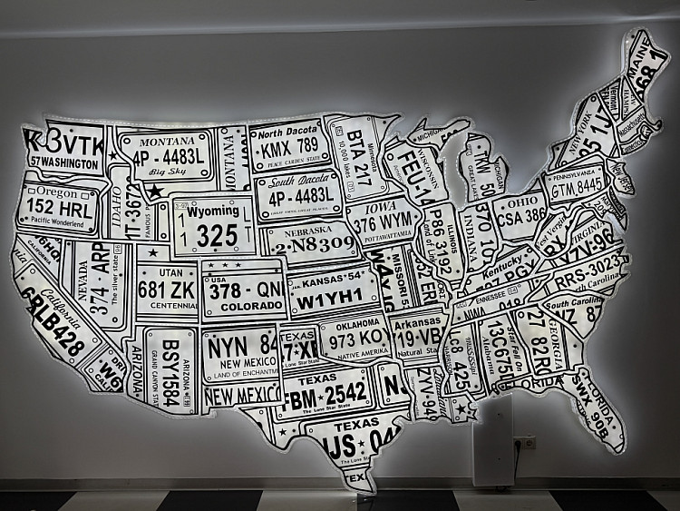 Карта штатов США для ночного бара.